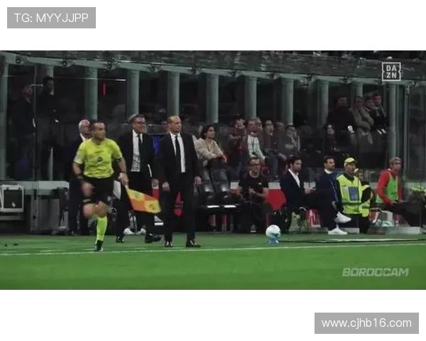 阿莱格里透露莱奥因髋部不适坚持训练 半场被替换下场