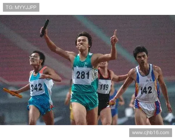 全国田径冠军赛激战正酣各路高手追逐巅峰荣誉对决奋力冲刺赛场燃动激情